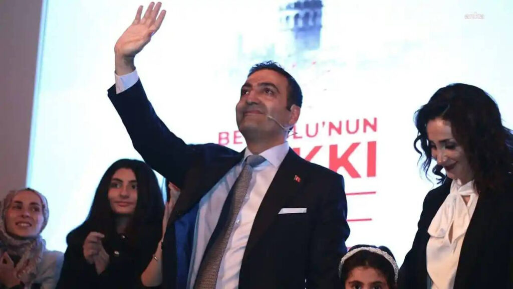 Belediye Başkanı Güney Beyoğlu'nda masa-sandalye yasağını kaldıracak: Kaybettiklerimizin telafisini sağlamak için uğraşacağım