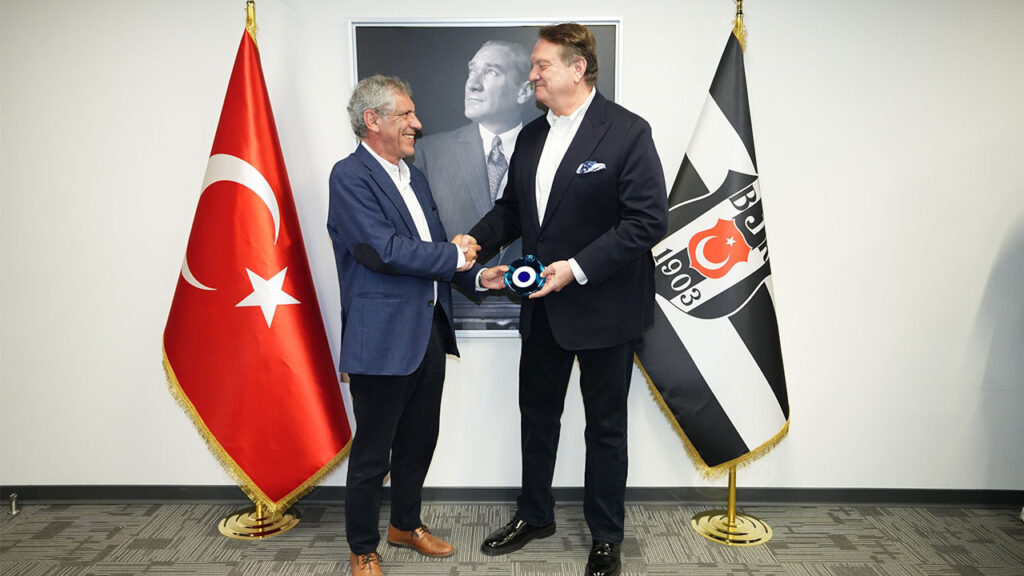 Beşiktaş'tan Fernando Santos'a veda