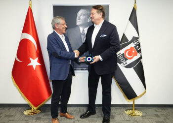 Beşiktaş'tan Fernando Santos'a veda