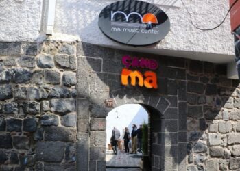 Çand Ma'dan kitap ve tembur kampanyası