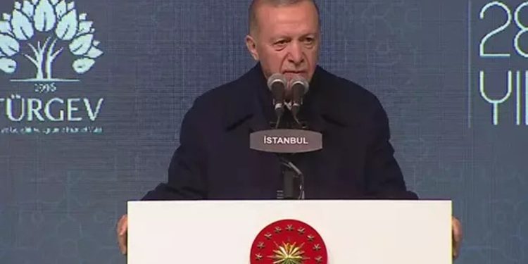 Cumhurbaşkanı Erdoğan, TÜRGEV iftarında konuşuyor