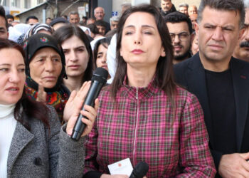 DEM Parti Eş Genel Başkanı Hatimoğulları YSK'yı eleştirdi: AKP'nin koltuk değneği olmaktan vazgeç