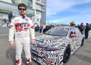 Emir Aşarı, Almanya’da puanların sahibi oldu