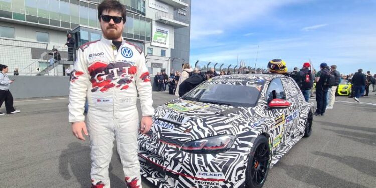 Emir Aşarı, Almanya’da puanların sahibi oldu