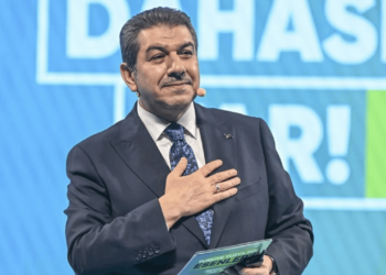 Esenler Belediye Başkanı Tevfik Göksu'nun İBB Meclisindeki AKP Grup Başkanvekilliği görevi bitti