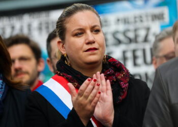 FRANSA | Polis, Filistin yanlısı milletvekili Mathilde Panot’yu “terör övgüsü” suçlamasıyla ifadeye çağırdı