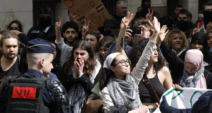 FRANSA | Polisten Sorbonne Üniversitesi öğrencilerine Filistin müdahalesi