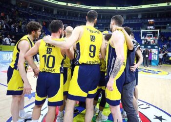 Fenerbahçe Beko, "Final Four" için saha avantajını eline geçirdi