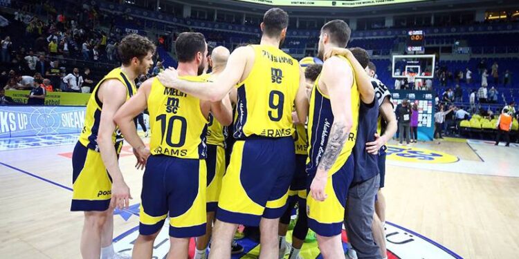Fenerbahçe Beko, "Final Four" için saha avantajını eline geçirdi