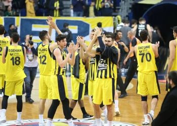 Fenerbahçe Beko, play-off biletini garantiledi