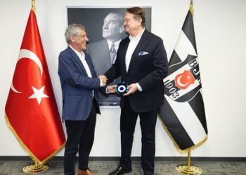Fernando Santos, Beşiktaş'a veda etti