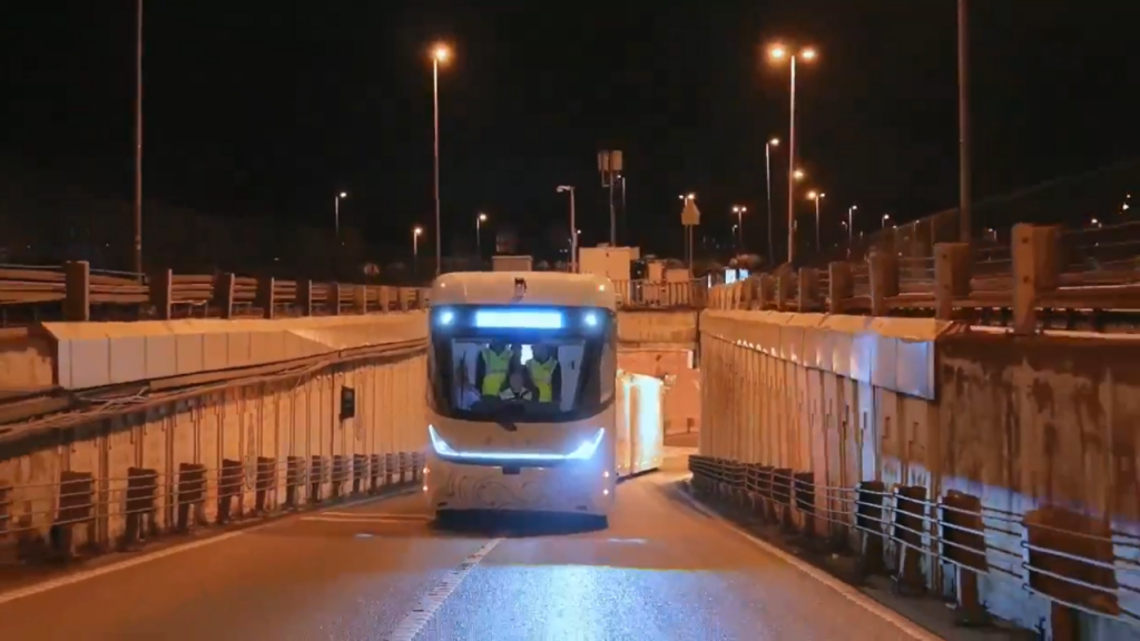 İBB'den yeni nesil metrobüs! Test sürüşleri başladı