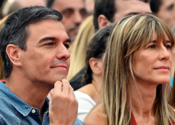 İSPANYA | Başbakan Pedro Sánchez, eşi hakkındaki soruşturma sebebiyle kamu görevlerini askıya aldı