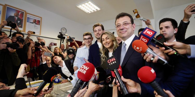 İmamoğlu’nun oy kullandığı sandıkta Kurum birinci çıktı