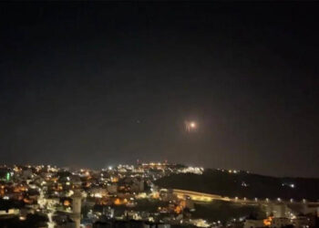 İsrail Ordusu açıkladı: İran yaklaşık 290 füze ve İHA ile saldırdı