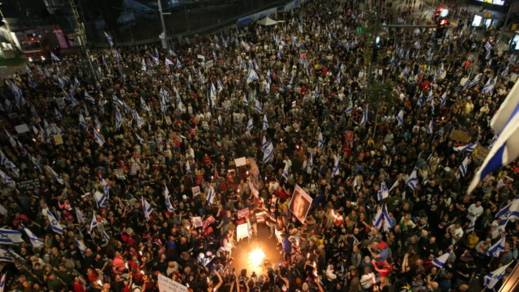 İsrail'de Netanyahu'ya karşı protesto: İstifa sesleri yükseldi