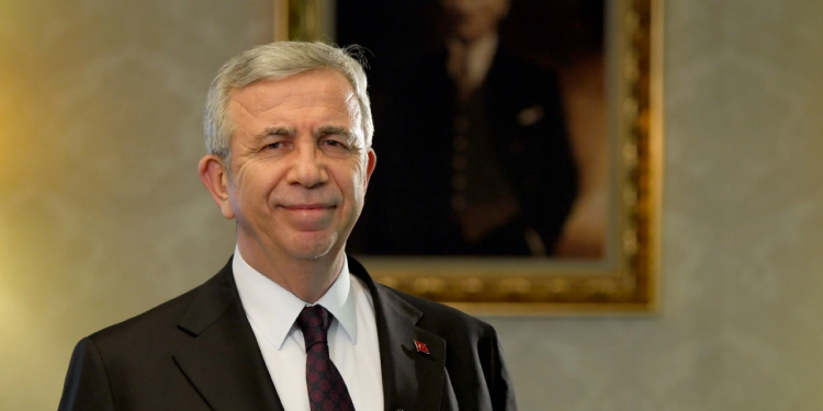 Mansur Yavaş'ın kendi el yazısı mı?