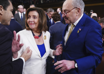 Nancy Pelosi, Biden’a “İsrail’e silah satışını durdurması” çağrısı yapan Demokratlara katıldı