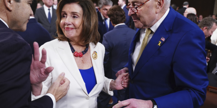 Nancy Pelosi, Biden’a “İsrail’e silah satışını durdurması” çağrısı yapan Demokratlara katıldı