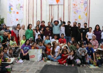 Sur’daki çocuklar müziğe doydu