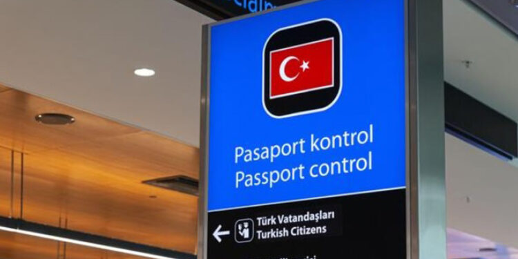 Tacikistan vatandaşlarına uygulanan vize muafiyeti kaldırıldı