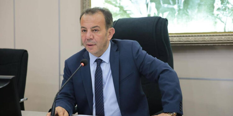 Tanju Özcan: Afrikalı öğrencilerin otobüs biletlerine astronomik bir zam yapacağız