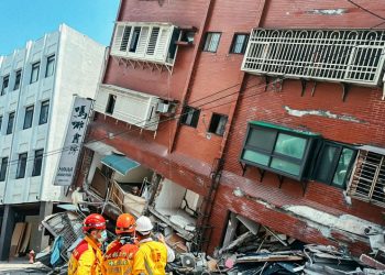 Tayvan'daki 7,4'lük deprem: 10 kişi hala kayıp