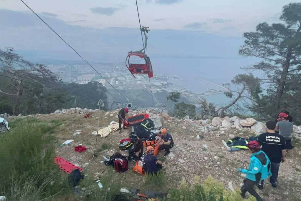 Teleferik kazasının sebebi açıklandı; bir vida kırığı!