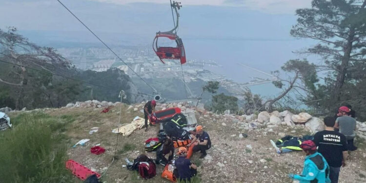 Teleferik kazasının sebebi açıklandı; bir vida kırığı!