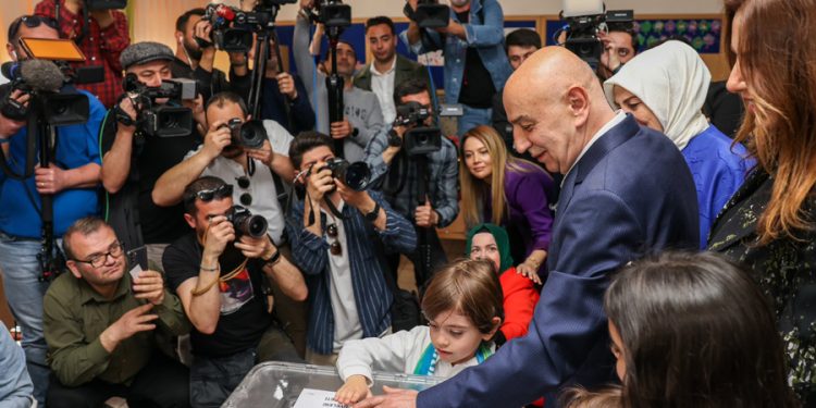 Turgut Altınok’un oy kullandığı sandıktan Mansur Yavaş çıktı