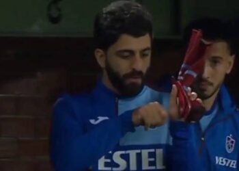 Umut Bozok çok konuşulan o hareketine açıklık getirdi