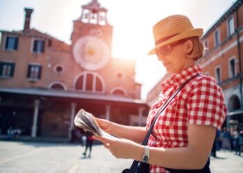 Venedik’e giriş ücreti: İlk günde 15 bin kişi 5’er euro ‘ayakbastı’ ödedi