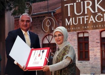 Yemek kitabına 3,6 milyon TL harcama