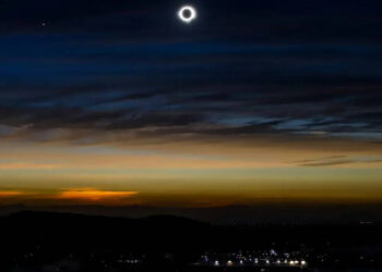 Yılın ilk güneş tutulması ABD'den izlendi