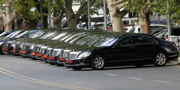 Kamuda otomobil tasarrufu tutmadı: Son 27 ayın harcaması 13 yılın yarısını yakaladı