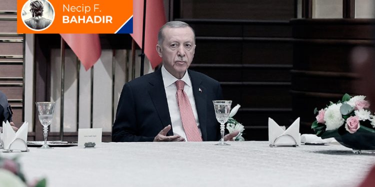 ‘Titanik’ batarken Erdoğan’dan nağmeler!
