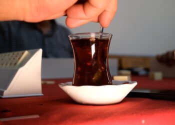 Uluslararası Çay Günü’nde çay severler yüksek fiyatlardan şikayetçi