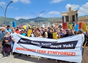 Hataylılar ‘rezerv’ kararına karşı