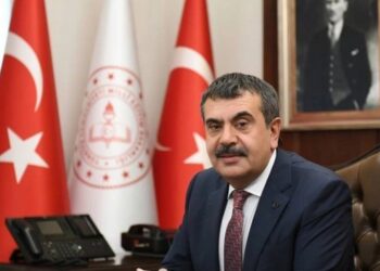 Bakan Tekin 20 bin öğretmen ataması yapılacağını duyurdu