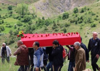 Cezaevinde yaşamını yitiren tutsak defnedildi