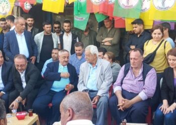 İzol aşiretinden DEM Parti’ye destek ziyareti