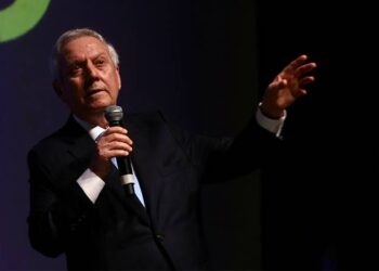 Aziz Yıldırım'dan Ali Koç'a "İzmir çetesi" çıkışı