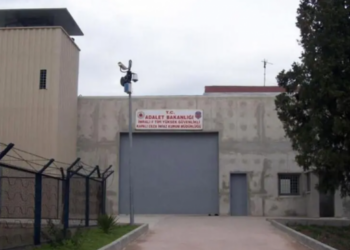 Bakanlığın ‘İmralı’da tecrit yok’ sözlerine karşı komisyon talebi