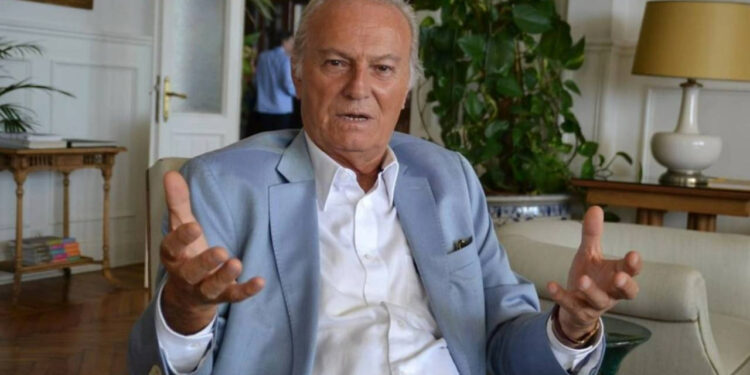 Ediz Hun: İnsanlık bir demans halinde gibi, birbirini öldürmekten zevk alıyor