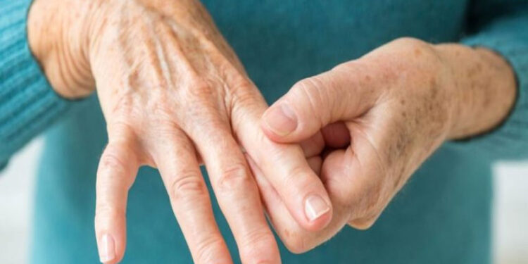 'Eklem ağrıları ve kireçlenme, iltihaplı eklem romatizmasıyla karıştırılabilir'