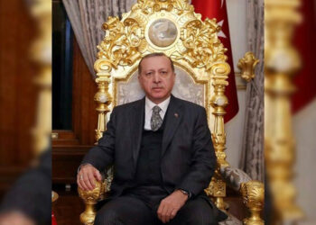 Ekonomist Mahfi Eğilmez: ‘Erdoğan tasarruf etmeden kamu tasarruf etmez’