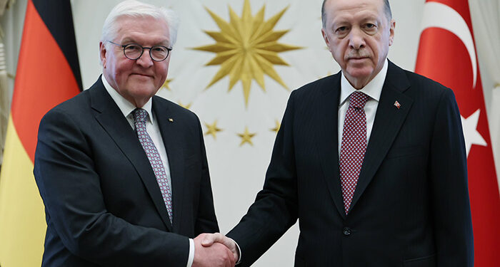 Erdoğan, Steinmeier’le görüşmüştü; Almanya, vize başvurularını mayıs sonuna kadar kapattı!