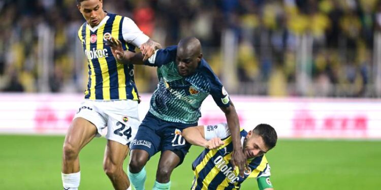 Fenerbahçe'de Jayden Oosterwolde mucizesi