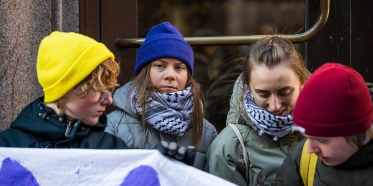 İSVEÇ | İklim aktivisti Greta Thunberg, parlamentodaki protestosu nedeniyle para cezasına çarptırıldı