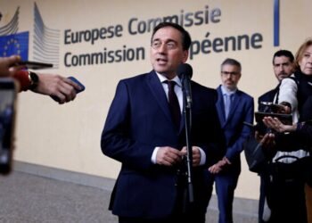 İspanya, İsrail için silah taşıyan gemilerin limanları kullanmasına izin vermeyecek